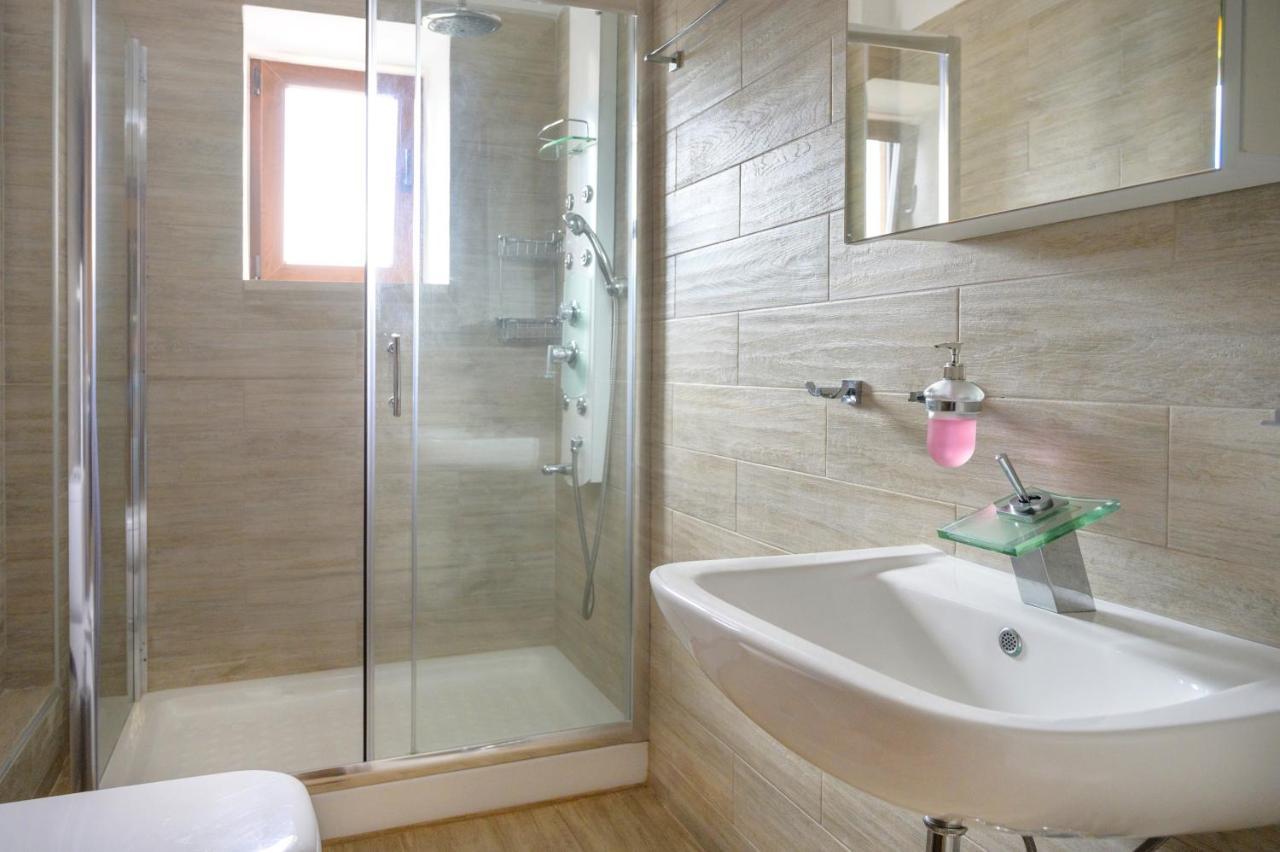 Tavani Villas Nea Roda Exterior photo